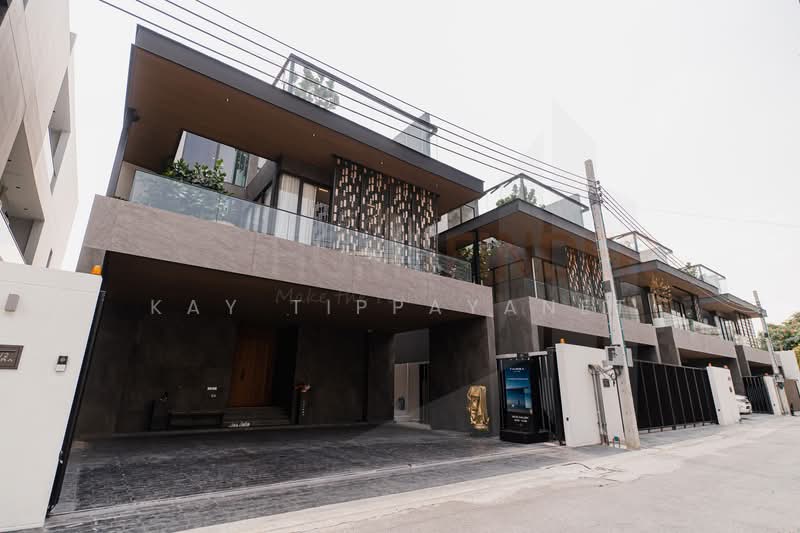 THIRRA Ladprao, Bangkok, Chan Kasem, Chatuchak, Bangkok, 5 Bedrooms, 575 sqm, Villa For Sale, by Kay Tippayanet, 500290151 - DDproperty.com