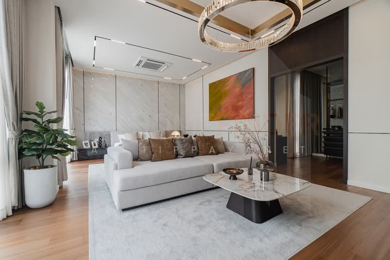 THIRRA Ladprao, Bangkok, Chan Kasem, Chatuchak, Bangkok, 5 Bedrooms, 575 sqm, Villa For Sale, by Kay Tippayanet, 500290151 - DDproperty.com
