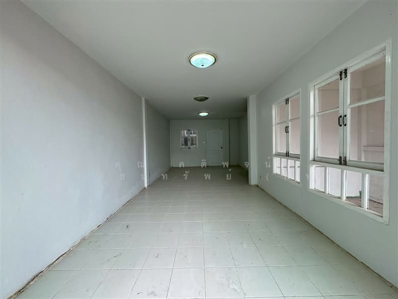 Moobaan Piyawararom Khlong 4, Pathum Thani, Sawai Pracharat Road, Bang Yitho, Thanyaburi, Pathum Thani, 3 Bedrooms, 120 sqm, Townhouse For Sale, by คุณ คติพจน์ ภัทรธนทรัพย์ (พีท), 500290225 - DDproperty.com