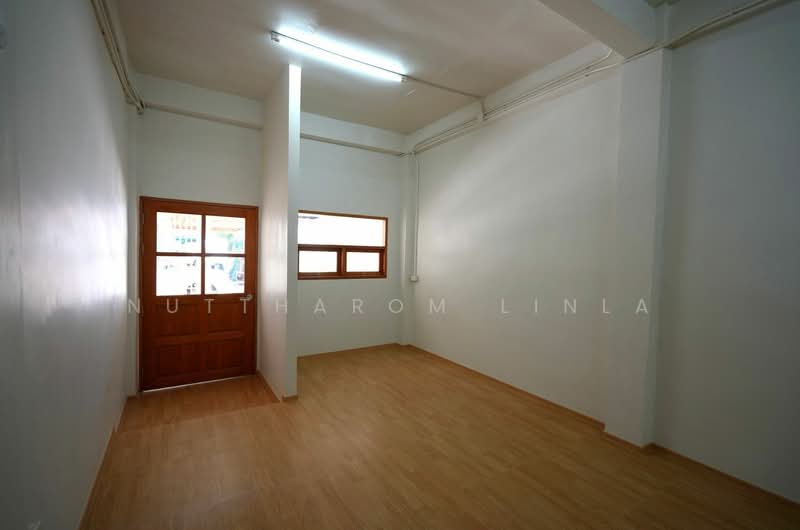 ขาย - ทาวน์เฮ้าส์ 3-ห้องนอน, กรุงเทพ