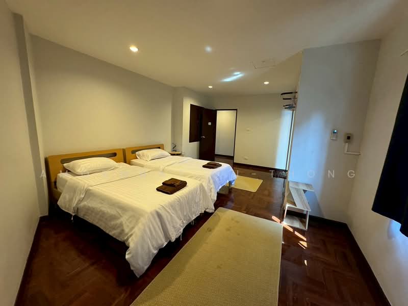 Townhouse, Bangkok, Khlongtoei Nua, Watthana, Bangkok, 6 Bedrooms, 450 sqm, Townhouse For Rent, by Amornrat On-Thong, 500290250 - DDproperty.com