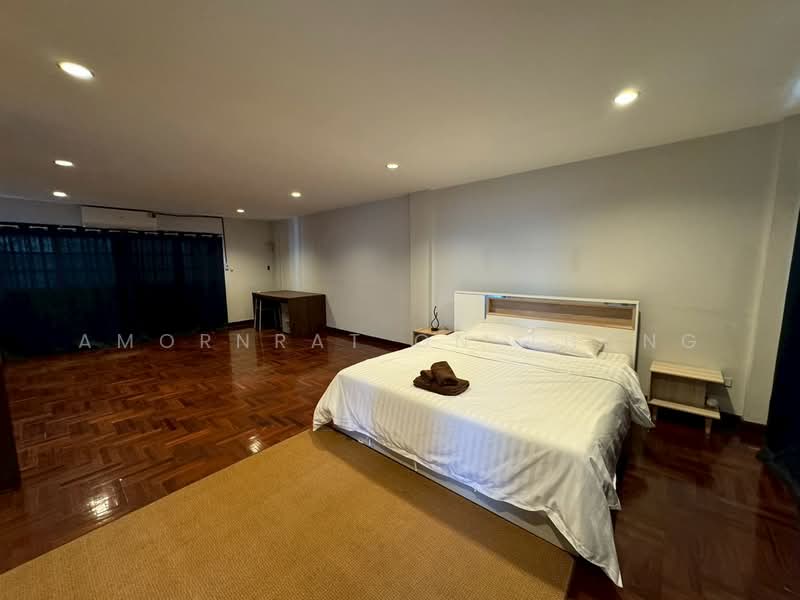 Townhouse, Bangkok, Khlongtoei Nua, Watthana, Bangkok, 6 Bedrooms, 450 sqm, Townhouse For Rent, by Amornrat On-Thong, 500290250 - DDproperty.com