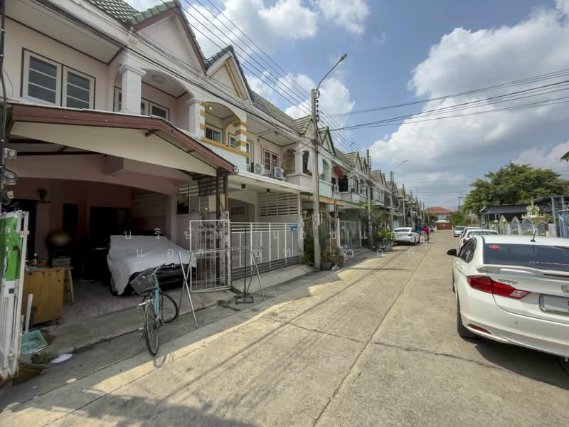 Buathong Thani, Nonthaburi, Soi Buathong Thani Village, Bang Bua Thong, Bang Bua Thong, Nonthaburi, 2 Bedrooms, 100 sqm, Townhouse For Sale, by บริษัท เอชแอล แอสเซท จำกัด, 500290332 - DDproperty.com