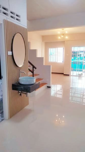 หมู่บ้านของเรา บางปะกง, Chachoengsao, Bang Samak, Bang Pakong, Chachoengsao, 2 Bedrooms, 100 sqm, Townhouse For Sale, by The Best Property Agent แก้ว, 500290334 - DDproperty.com