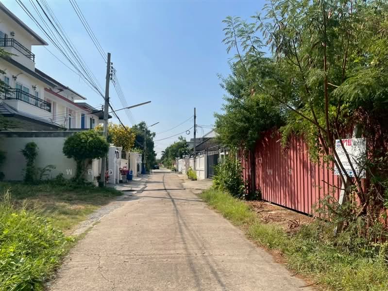 For Sale - ที่ดินเปล่า 99 ตร.ว. ที่ดิน ใกล้ตลาดอินทรารักษ์ ซอยนวมินทร์24 (ซอยอุเทน13) ถนนนวมินทร์, Bangkok