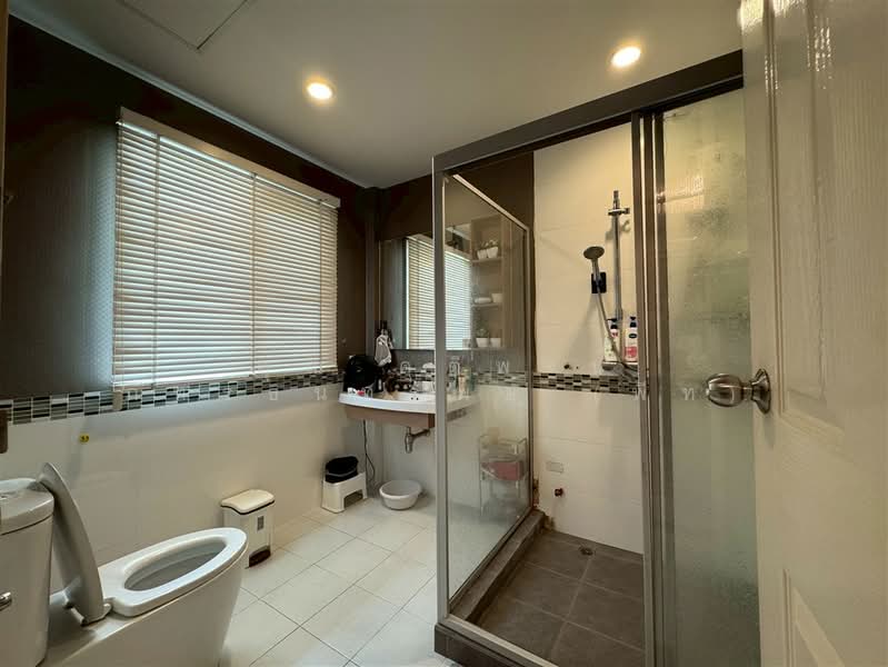 Casa Ville Ramkhamhaeng-Wongwaen, Bangkok, Soi Rat Phatthana (Soi Misteen), Ramkhamhaeng Road, Saphan Sung, Bangkok, 4 Bedrooms, 286 sqm, Single Detached House For Sale, by คุณ คติพจน์ ภัทรธนทรัพย์ (พีท), 500290435 - DDproperty.com