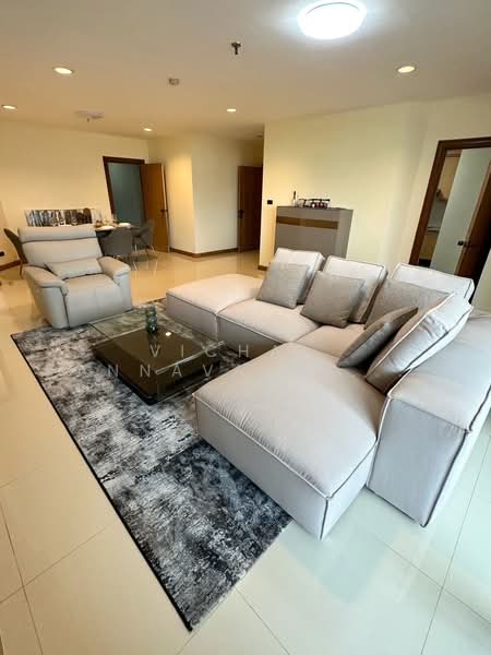 Fifty Fifth Tower : ฟิฟตี้ฟิฟท์ ทาวเวอร์, กรุงเทพ, 84 ซอยสุขุมวิท 55 ถนนสุขุมวิท, คลองตันเหนือ, วัฒนา, กรุงเทพ, 170 ตร.ม., คอนโด ให้เช่า, โดย Vichai  Annavakulthorn, 500290473 - DDproperty.com