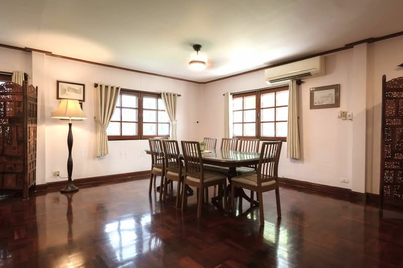 undefined, Bangkok, Samsen Nok, Huai Khwang, Bangkok, 4 Bedrooms, 288 sqm, Single Detached House For Sale, by Suchada Yodyiem, 500290481 - DDproperty.com