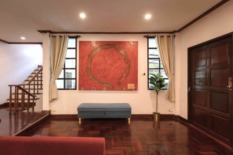 undefined, Bangkok, Samsen Nok, Huai Khwang, Bangkok, 4 Bedrooms, 288 sqm, Single Detached House For Sale, by Suchada Yodyiem, 500290481 - DDproperty.com