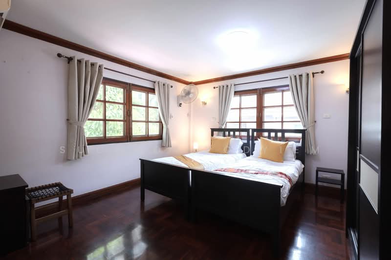 undefined, Bangkok, Samsen Nok, Huai Khwang, Bangkok, 4 Bedrooms, 288 sqm, Single Detached House For Sale, by Suchada Yodyiem, 500290481 - DDproperty.com
