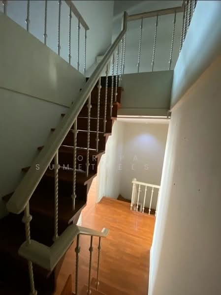 Baan Klang Krung Thonglor, Bangkok, 55 Soi Sukhumvit 55, Khlong Tan Nua, Watthana, Bangkok, 4 Bedrooms, 350 sqm, Townhouse For Sale, by Orapa Sumetheesirisakul, 500290507 - DDproperty.com