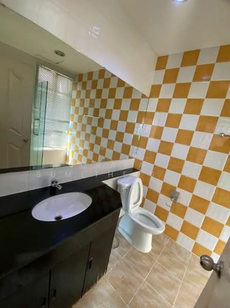 Baan Klang Krung Thonglor, Bangkok, 55 Soi Sukhumvit 55, Khlong Tan Nua, Watthana, Bangkok, 4 Bedrooms, 350 sqm, Townhouse For Sale, by Orapa Sumetheesirisakul, 500290507 - DDproperty.com