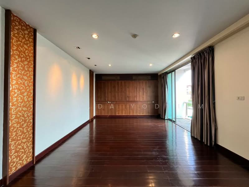 Click Condo Sukhumvit 65, Bangkok, 101 Soi Sukhumvit 65 Sukhumvit Road, Phra Kanong Nua, Watthana, Bangkok, 3 Bedrooms, 123 sqm, Condo For Sale, by Suchada Yodyiem, 500290509 - DDproperty.com