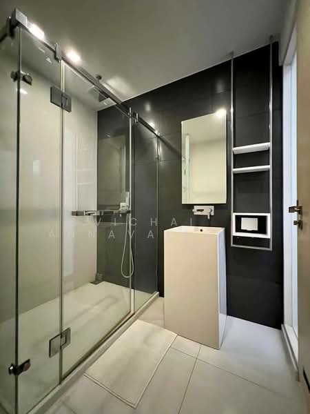 The Room BTS Wongwianyai, Bangkok, 44 KrungThonBuri Road, Khlong Ton Sai, Khlong San, Bangkok, 2 Bedrooms, 90 sqm, Condo For Rent, by Vichai  Annavakulthorn, 500290533 - DDproperty.com
