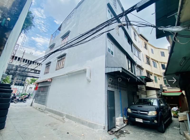 For Sale - 7-BR Townhouse, Bangkok