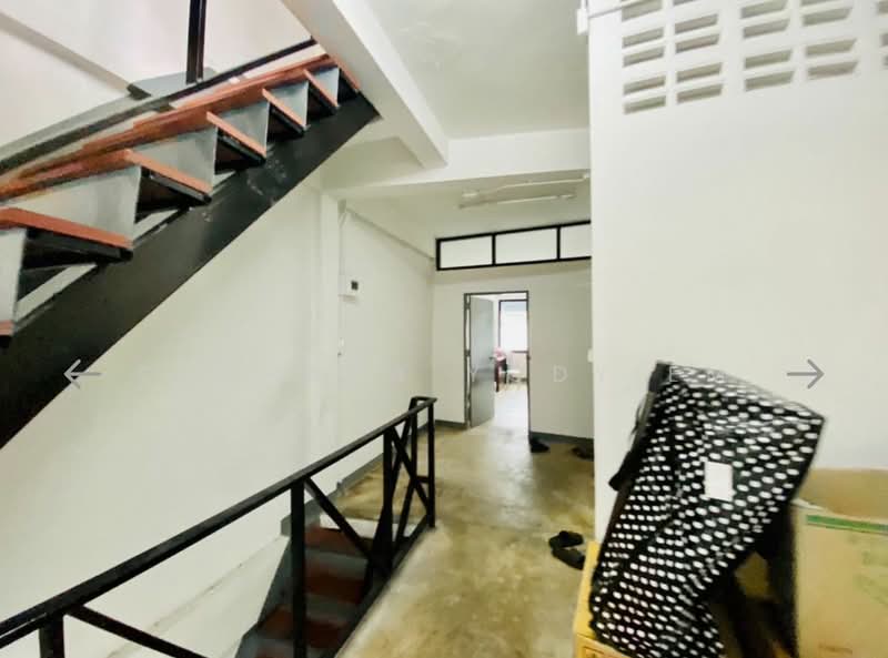ทาวน์เฮ้าส์ 7-ห้องนอน, กรุงเทพ, คลองเตย, คลองเตย, กรุงเทพ, 288 ตร.ม., ทาวน์เฮ้าส์ ขาย, โดย Suchada Yodyiem, 500290583 - DDproperty.com