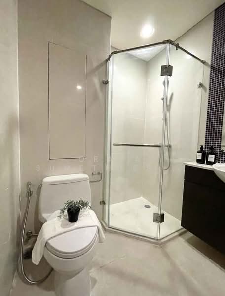 Watermark Chaophraya, Bangkok, Soi Charoennakorn 39-41, Charoennakorn Road, Bang Lam Phu Lang, Khlong San, Bangkok, 2 Bedrooms, 94 sqm, Condo For Sale, by Orapa Sumetheesirisakul, 500290664 - DDproperty.com
