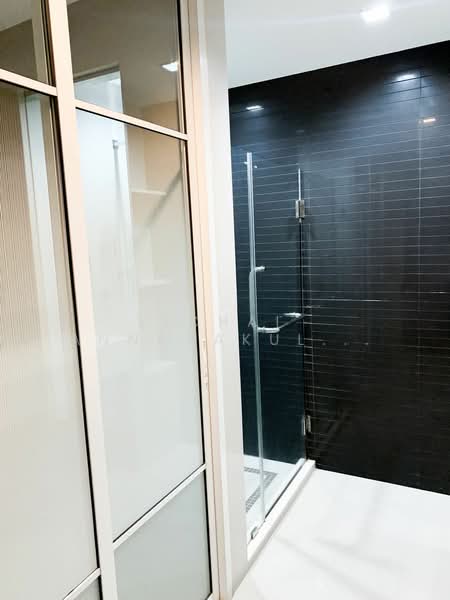 Rhythm Ratchada-Huaikwang, Bangkok, 218 Ratchadaphisek Road, Huai Khwang, Huai Khwang, Bangkok, 1 Bedroom, 45 sqm, Condo For Rent, by Vichai  Annavakulthorn, 500290721 - DDproperty.com