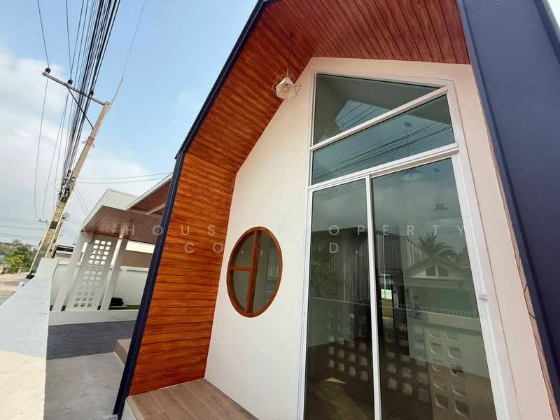 ขายบ้านโครงการใหม่ บ้านพอดี ทำเลดี ใกล้บางแสน, ชลบุรี, ห้วยกะปิ, เมืองชลบุรี, ชลบุรี, 249 ตร.ม., บ้านเดี่ยว ขาย, โดย A House Property Co.,Ltd., 500290729 - DDproperty.com