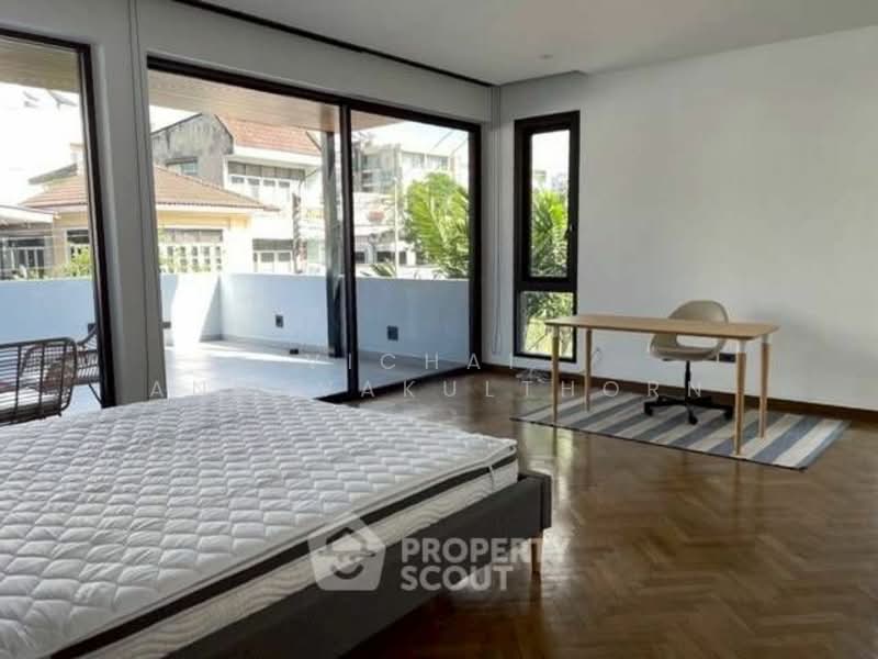 4-BR House, Bangkok, Khlong Tan Nua, Watthana, Bangkok, 4 Bedrooms, 430 sqm, Single Detached House For Rent, by Vichai  Annavakulthorn, 500290737 - DDproperty.com