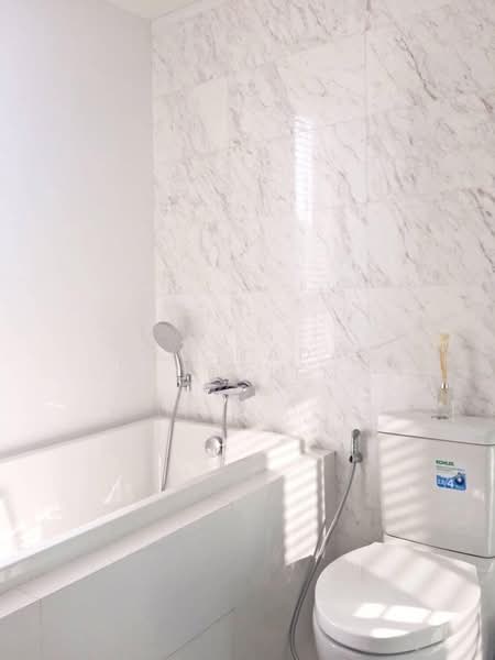 HQ Thonglor by Sansiri, Bangkok, Sukhumvit Road, Khlong Tan Nua, Watthana, Bangkok, 2 Bedrooms, 75 sqm, Condo For Sale, by Suchada Yodyiem, 500290781 - DDproperty.com