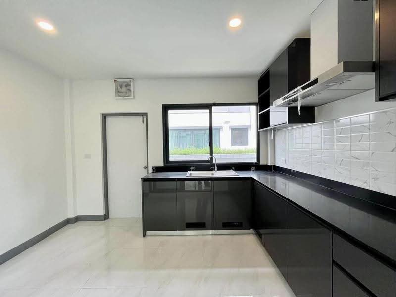 The City Sukhumvit-Onnut, bangkok, 588/2 Soi On Nut 70/1, Prawet, Bangkok, 4 Bedrooms, 300 sqm, Single Detached House For Rent, by ณปภัช ธวงค์ไพ, 500290876 - DDproperty.com