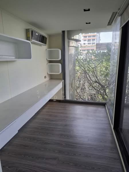 Supalai Place Sukhumvit 39, Bangkok, 175-179 Soi Sukhumvit 39 Sukhumvit Road, Khlong Tan Nua, Watthana, Bangkok, 3 Bedrooms, 365 sqm, Condo For Sale, by Suchada Yodyiem, 500290878 - DDproperty.com