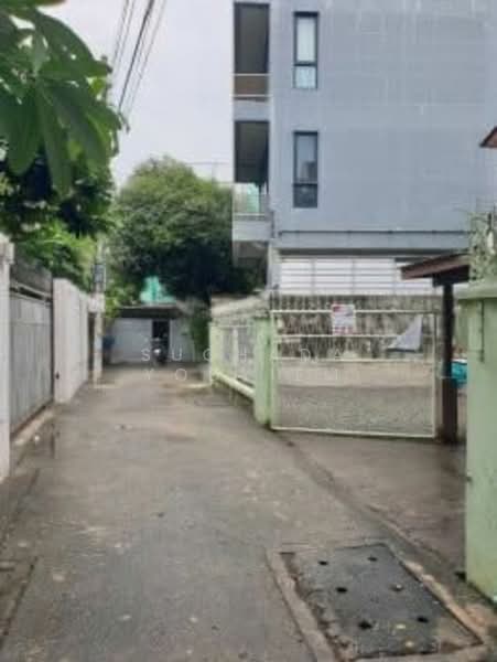 1-BR House, Bangkok, Phra Kanong Nua, Watthana, Bangkok, 1 Bedroom, 250 sqm, Single Detached House For Sale, by Suchada Yodyiem, 500290912 - DDproperty.com