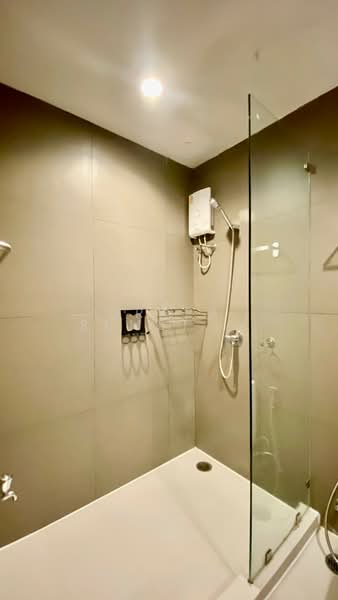 UP Ekamai, Bangkok, Soi Sukhumvit 63, Khlong Tan Nua, Watthana, Bangkok, 1 Bedroom, 39 sqm, Condo For Sale, by Orapa Sumetheesirisakul, 500290938 - DDproperty.com
