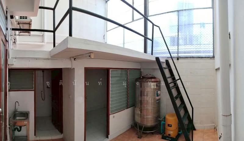 Town House of Rent in Thonglor Ideal for Clinic Office, กรุงเทพ, คลองตันเหนือ, วัฒนา, กรุงเทพ, 300 ตร.ม., พื้นที่ขายของ ให้เช่า, โดย ชุตินันท์ มุ่งหมาย, 500290970 - DDproperty.com