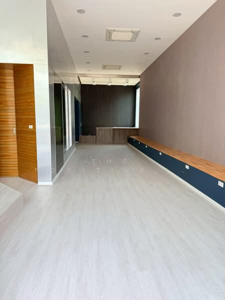 Commercial Building in Chiang Mai Business Park (CBP), Chiang Mai, Nong Pa Krang, Muang Chiang Mai, Chiang Mai, , 408 sqm, Shophouse For Rent, by The Positive ที่ดิน บ้าน คอนโด, 500291012 - DDproperty.com