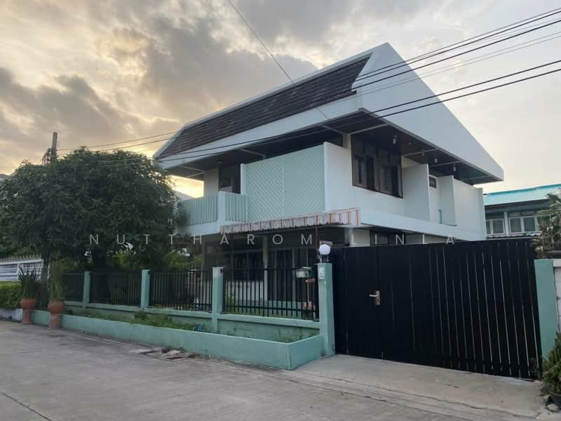 For Sale - 4-BR House, Bangkok