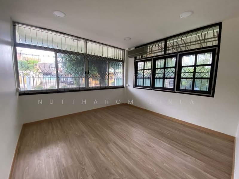 For Sale - 4-BR House, Bangkok