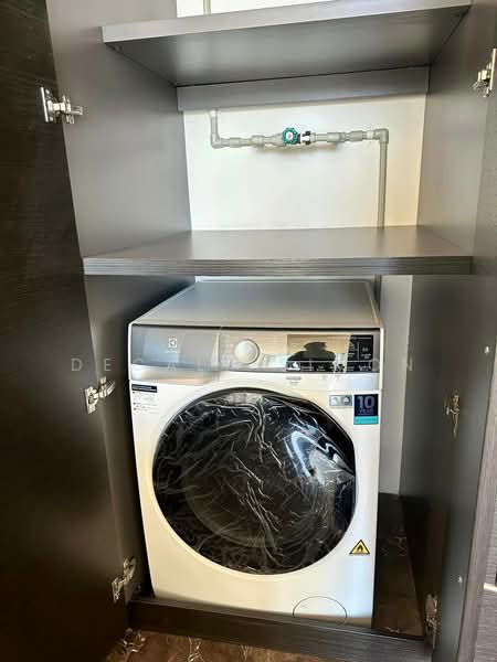 28 Chidlom, Bangkok, 28 Chit Lom Alley, Lumphini, Pathum Wan, Bangkok, 1 Bedroom, 51 sqm, Condo For Rent, by Decalf Simon, 500291089 - DDproperty.com