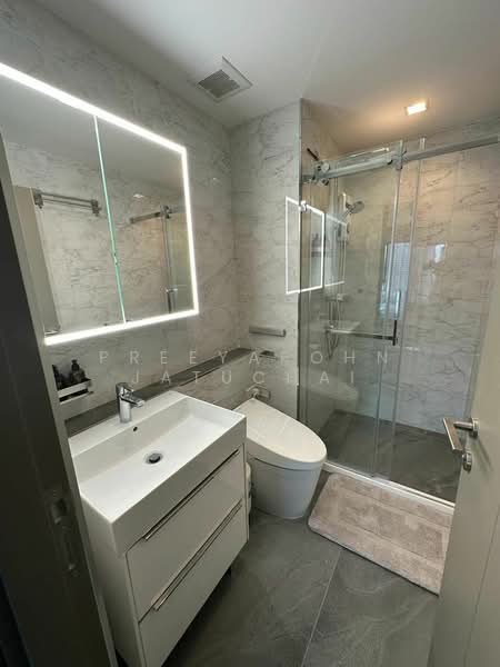 Life Asoke Hype, Bangkok, 339 Chaturathit Rd, Makkasan, Ratchathewi, Bangkok, 2 Bedrooms, 100 sqm, Condo For Sale, by Preeyapohn Jatuchai, 500291159 - DDproperty.com