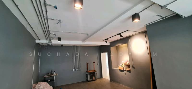 5-BR Townhouse, Bangkok, Bang Khun Sri, Bangkok Noi, Bangkok, 5 Bedrooms, 232 sqm, Townhouse For Sale, by Suchada Yodyiem, 500291190 - DDproperty.com