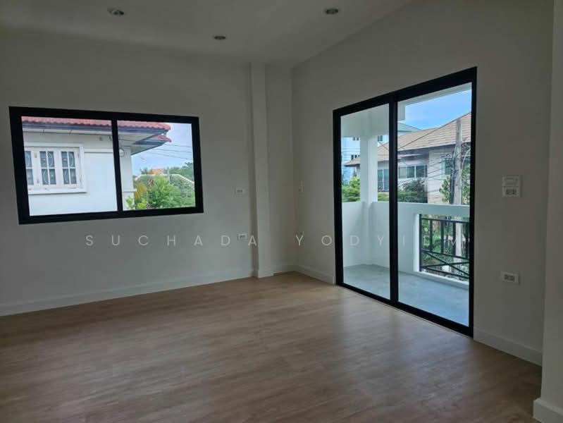 3-BR House, Bangkok, Khlong Khwang, Phasi Charoen, Bangkok, 3 Bedrooms, 200 sqm, Single Detached House For Sale, by Suchada Yodyiem, 500291247 - DDproperty.com