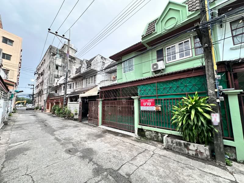 ทาวน์เฮ้าส์บ้านสวน ชลบุรี, Chon Buri (Pattaya), Ban Suan, Muang Chon Buri, Chon Buri (Pattaya), 2 Bedrooms, 100 sqm, Townhouse For Sale, by The Best Property ปิ่น, 500291250 - DDproperty.com