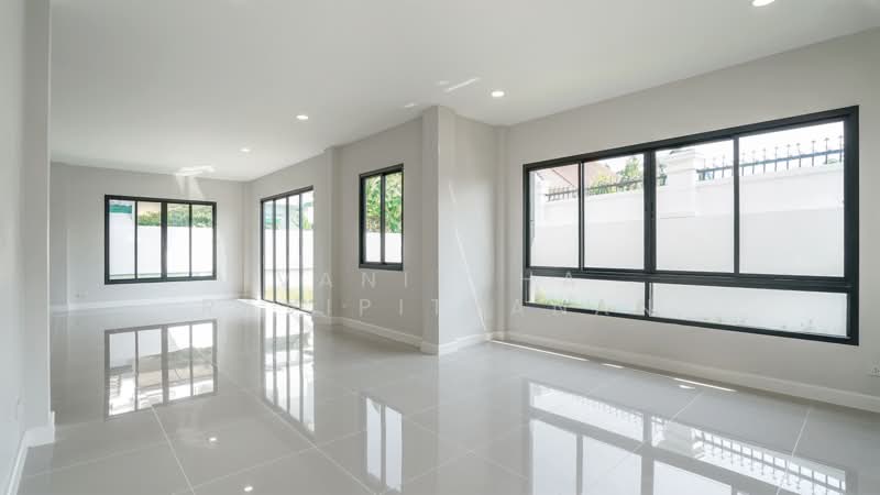 Laddarom Pinklao-Kanchanapisek, Nonthaburi, Kanchanaphisek Road, Bang Muang, Bang Yai, Nonthaburi, 4 Bedrooms, 234 sqm, Single Detached House For Sale, by Vanitcha Ravipityanan, 500291256 - DDproperty.com