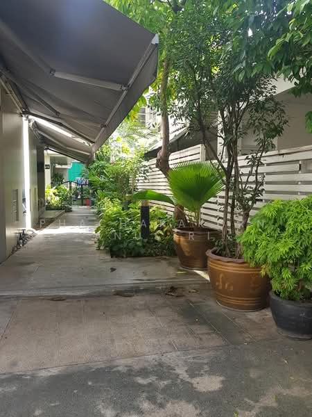บ้าน 4-ห้องนอน, กรุงเทพ, คลองตัน, คลองเตย, กรุงเทพ, 300 ตร.ม., บ้านเดี่ยว ให้เช่า, โดย Phacharakorn Anusiri, 500291259 - DDproperty.com