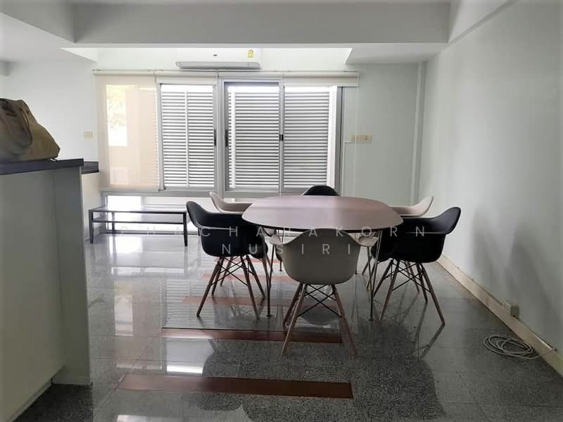 4-BR House, Bangkok, Khong Tan, Khlong Toei, Bangkok, 4 Bedrooms, 300 sqm, Single Detached House For Rent, by Phacharakorn Anusiri, 500291259 - DDproperty.com
