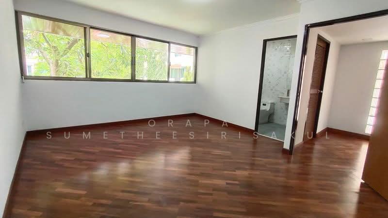 ทาวน์เฮ้าส์ 3-ห้องนอน, กรุงเทพ, คลองตันเหนือ, วัฒนา, กรุงเทพ, 204 ตร.ม., ทาวน์เฮ้าส์ ขาย, โดย Orapa Sumetheesirisakul, 500291262 - DDproperty.com
