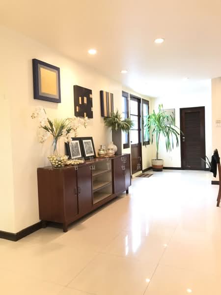 Single House Sukhumvit 81 – On Nut, Bangkok, สุขุมวิท 81, Bang Chak, Phra Khanong, Bangkok, 3 Bedrooms, 400 sqm, Single Detached House For Rent, by ปรินทร์ญาดา ชิณโชติ, 500291284 - DDproperty.com