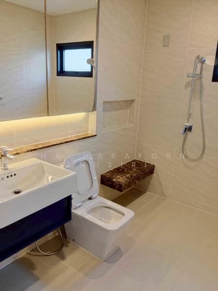 Setthasiri Serithai, Bangkok, Kanchanaphisek 11/3 Intersection 4, Khan Na Yao, Khan Na Yao, Bangkok, 5 Bedrooms, 321 sqm, Single Detached House For Rent, by Phacharakorn Anusiri, 500291371 - DDproperty.com