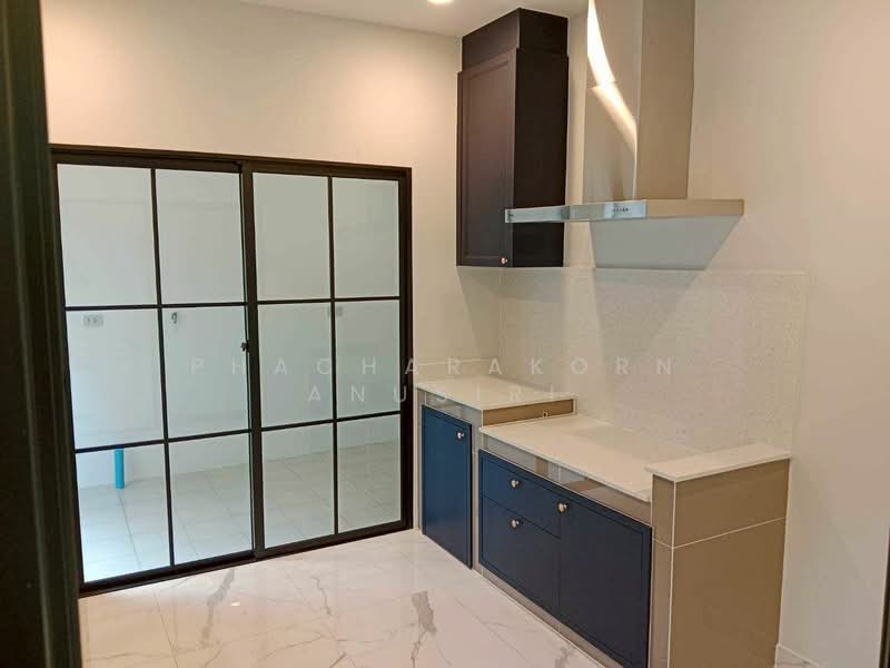 Setthasiri Serithai : เศรษฐสิริ เสรีไทย, กรุงเทพ, กาญจนาภิเษก 11/3 แยก 4, คันนายาว, คันนายาว, กรุงเทพ, 321 ตร.ม., บ้านเดี่ยว ให้เช่า, โดย Phacharakorn Anusiri, 500291371 - DDproperty.com