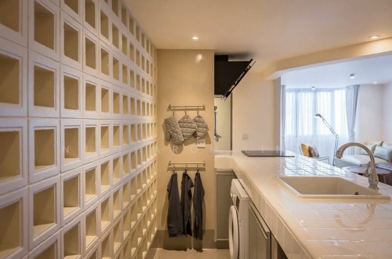 Omni Tower Sukhumvit Nana, Bangkok, 69 Sukhumvit 4 Alley, Khlong Toei, Khlong Toei, Bangkok, 2 Bedrooms, 77 sqm, Condo For Sale, by Nattapat Reunyota, 500291422 - DDproperty.com
