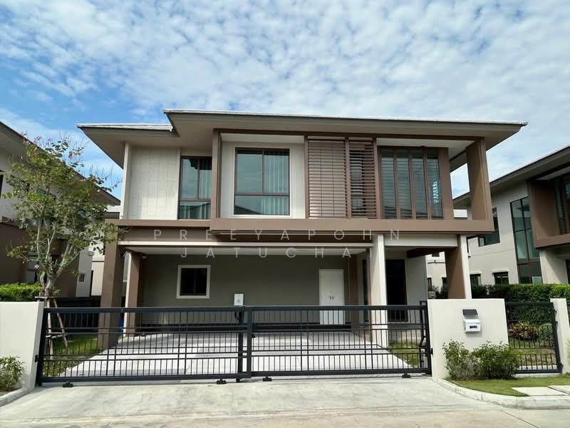 Burasiri Krungthep Kreetha, Bangkok, 95 Soi Pracha Ruam Chai, Hua Mak, Bang Kapi, Bangkok, 4 Bedrooms, 238 sqm, Single Detached House For Sale, by Preeyapohn Jatuchai, 500291424 - DDproperty.com