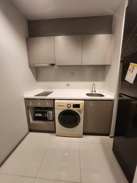 Life Asoke, Bangkok, Asoke-Dindang Road, Bang Kapi, Huai Khwang, Bangkok, 1 Bedroom, 35 sqm, Condo For Rent, by Chotika Rakrungrueang, 500291426 - DDproperty.com