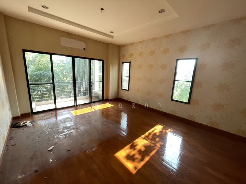 ขาย - ขายบ้านเดี่ยว 2 ชั้น หมู่บ้านสาริน 9 ตำบลในเมือง อำเภอเมืองอุบลราชธานี จังหวัดอุบลราชธานี, อุบลราชธานี