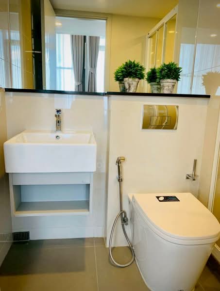 Knightsbridge Prime Sathorn, Bangkok, 599 Naradhiwas Rajanagarindra Road, Thung Maha Mek, Sathon, Bangkok, 1 Bedroom, 38 sqm, Condo For Rent, by Banjarat Thanomchat, 500291455 - DDproperty.com